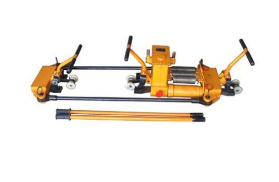 點(diǎn)擊查看詳細(xì)信息<br>標(biāo)題：YTF-400Ⅱ型液壓軌縫調(diào)整器 閱讀次數(shù)：2123