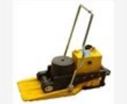 點(diǎn)擊查看詳細(xì)信息<br>標(biāo)題：YQD-245型液壓起道器 閱讀次數(shù)：1972