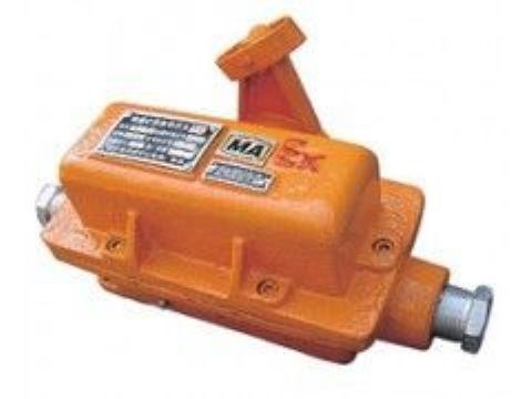 點(diǎn)擊查看詳細(xì)信息<br>標(biāo)題： KHJ-12／0.5型急停開關(guān) 閱讀次數(shù)：2443