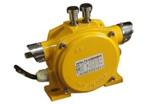 點擊查看詳細信息<br>標題：SL-3雙向拉繩開關 閱讀次數(shù)：1773