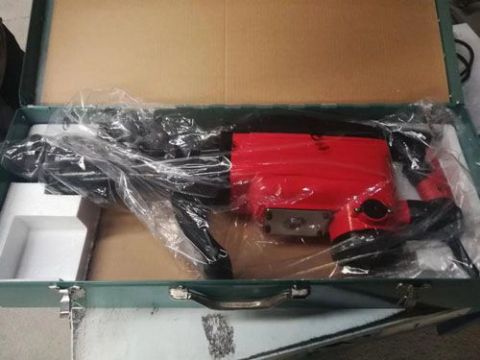 點擊查看詳細信息<br>標題：電鎬 閱讀次數(shù)：2178