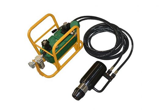 點(diǎn)擊查看詳細(xì)信息<br>標(biāo)題：MQ22-400/40礦用錨索張拉機(jī)具 閱讀次數(shù)：2054